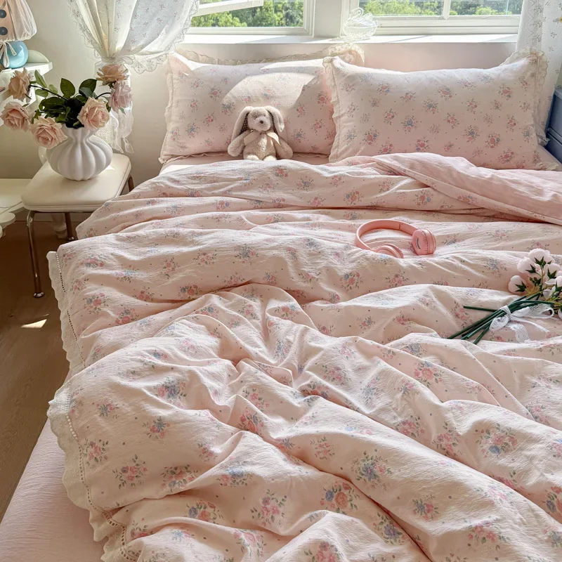 

Summer Double-Layer Yarn Floral Bedding Set Princess Style Hollow Lace Duvet Cover Breathable Soft Bedsheet Sets for Adults