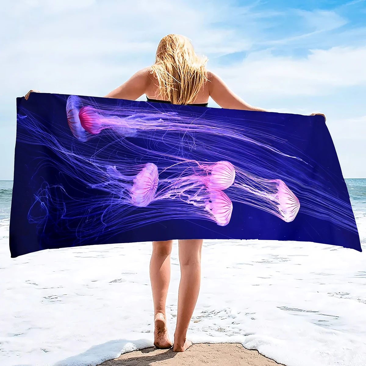 Jellyfish Printed Soft Beach Towels Super Absorbent, Quick Dry Decorative Pool Towels Lightweight Compact Beach Accessories