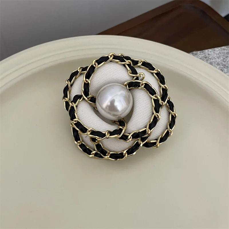 Korean Trendy Fabric Flower pearl Brooch Pins Jewelry for Women