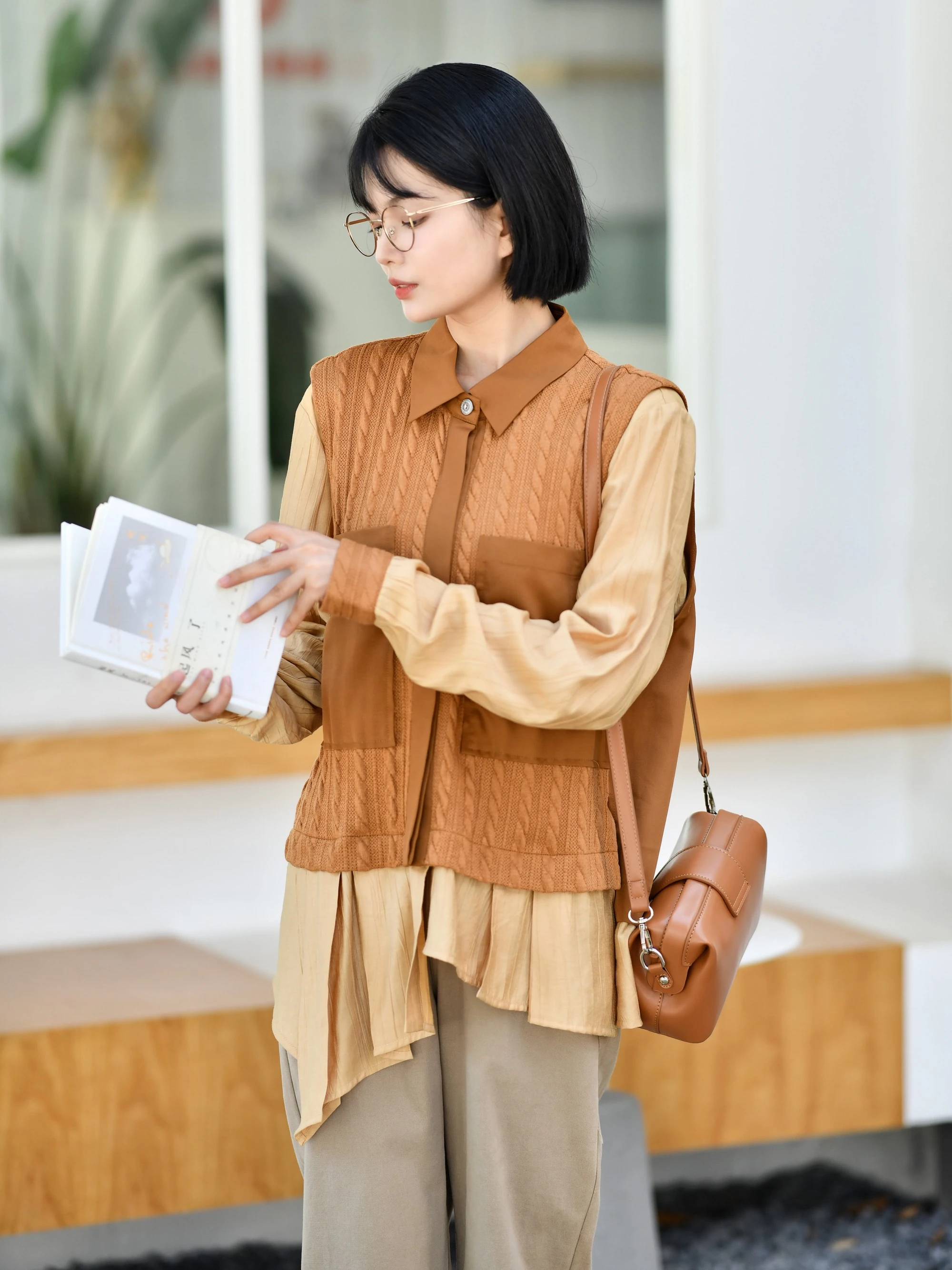 

Light Retro Japanese Sle Knitted Patchwork irt Women's Pleated Design False Two-Piece Autumn Winter Top Commute