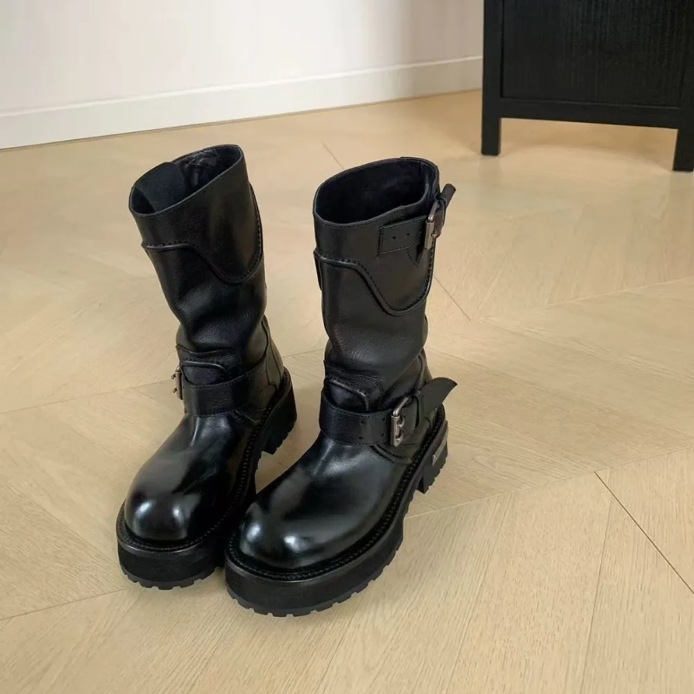 أحذية ركوب الخيل النسائية ذات الطراز الجديد لعام 2025 مع إبزيم - أحذية منتصف الساق