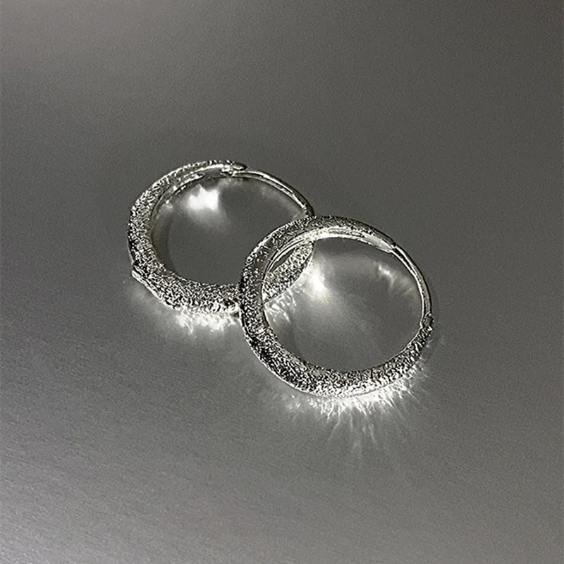 

Fashion Silver Color Metal Flash Sand Hoop Earrings for Women's OL Elegant Charm Earrings Female Jewelry Gifts