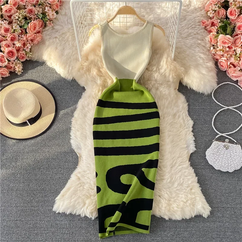 Vintage Striped Knitting Dress Women Elegant O-neck Sleeveless Slim Fit Bodycon Midi Dress Sexy Split Party Dress Summer Clothes