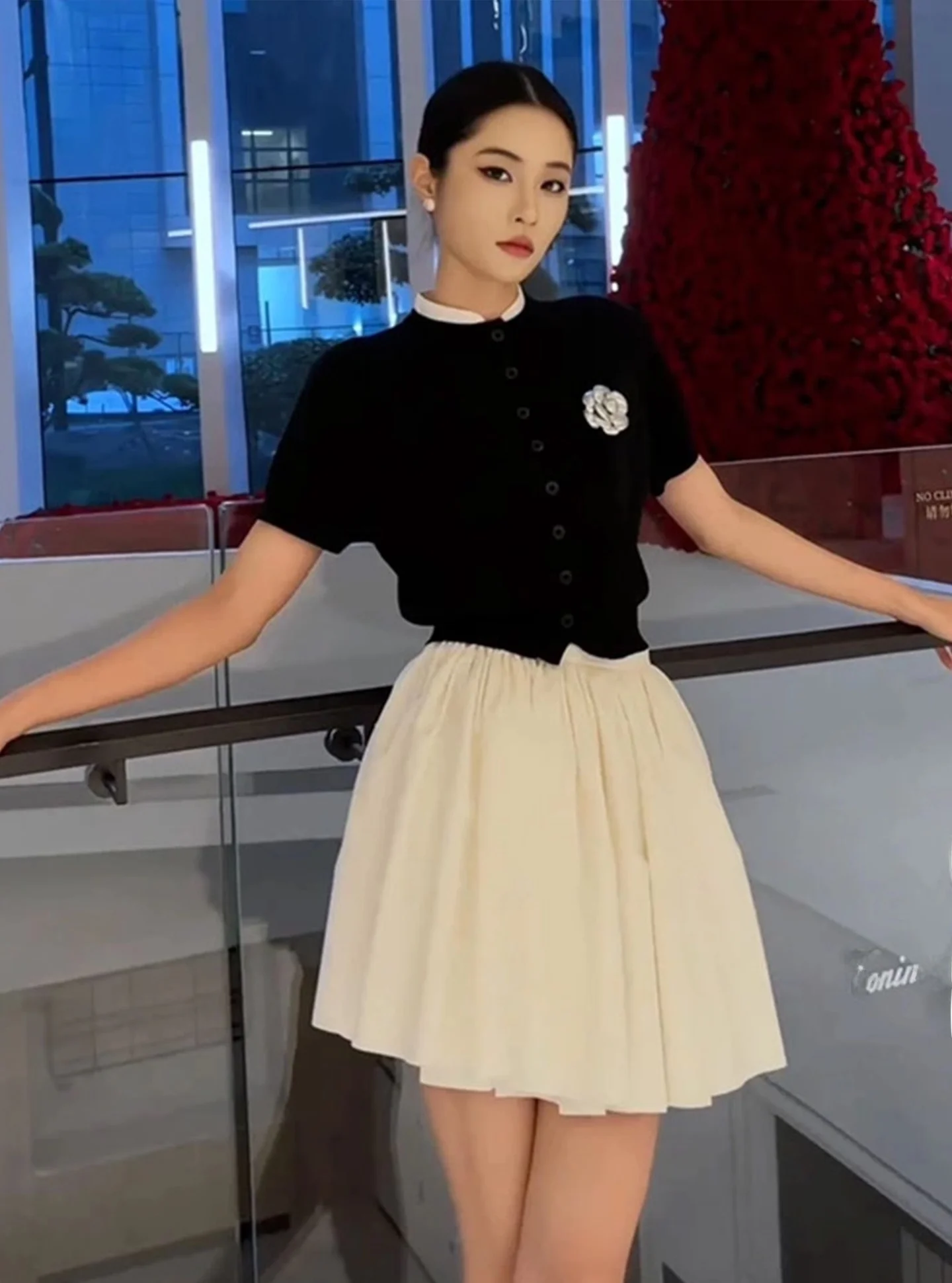 

Ele Summer Ice Silk ort Sve футболка женский модный комплект с красивой белой юбкой с подкладкой на плечах для повседневной носки