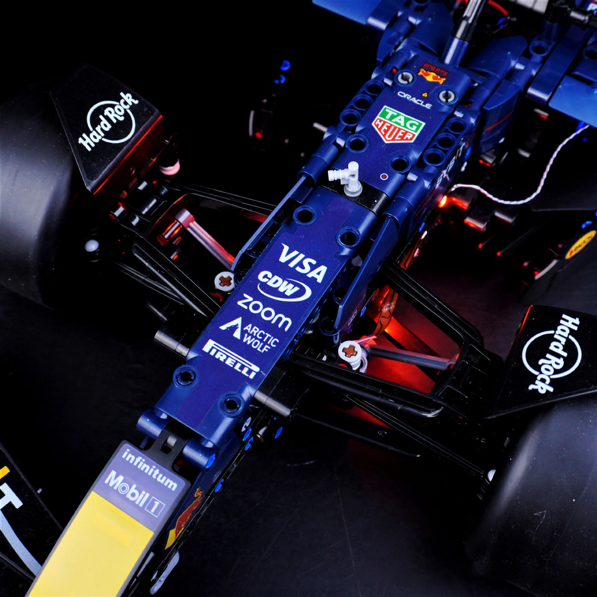 DIY LED 조명 키트 LW217C (F1 스타일 레드 레이싱카 SF-24용) 리모컨 조명 세트 (테크 시리즈 모델용, 브릭 없음)