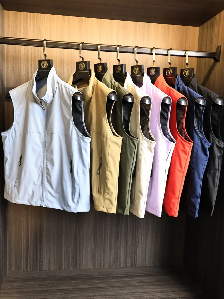 

Water-Resistant Spring Summer Men's Outdoor Sports Vest Jacket Casual Stand Collar Multi-Pocket Breathable Polyester Fiber
