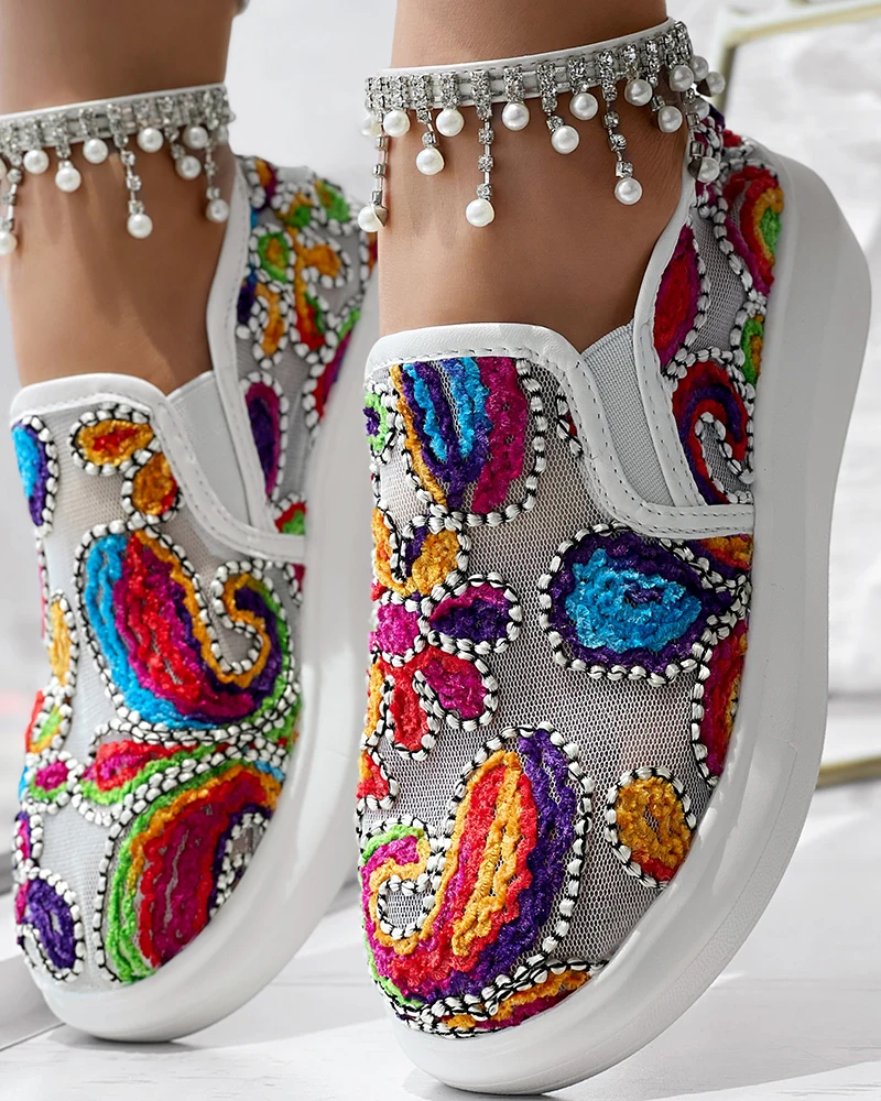 Mesh embroidered flat shoes for women