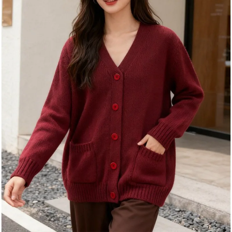 

Sweater Autumn and Winter Elegant Burgundy V-neck Long-sleeved Pocket Single-breasted Wool Knitted Sweater Women