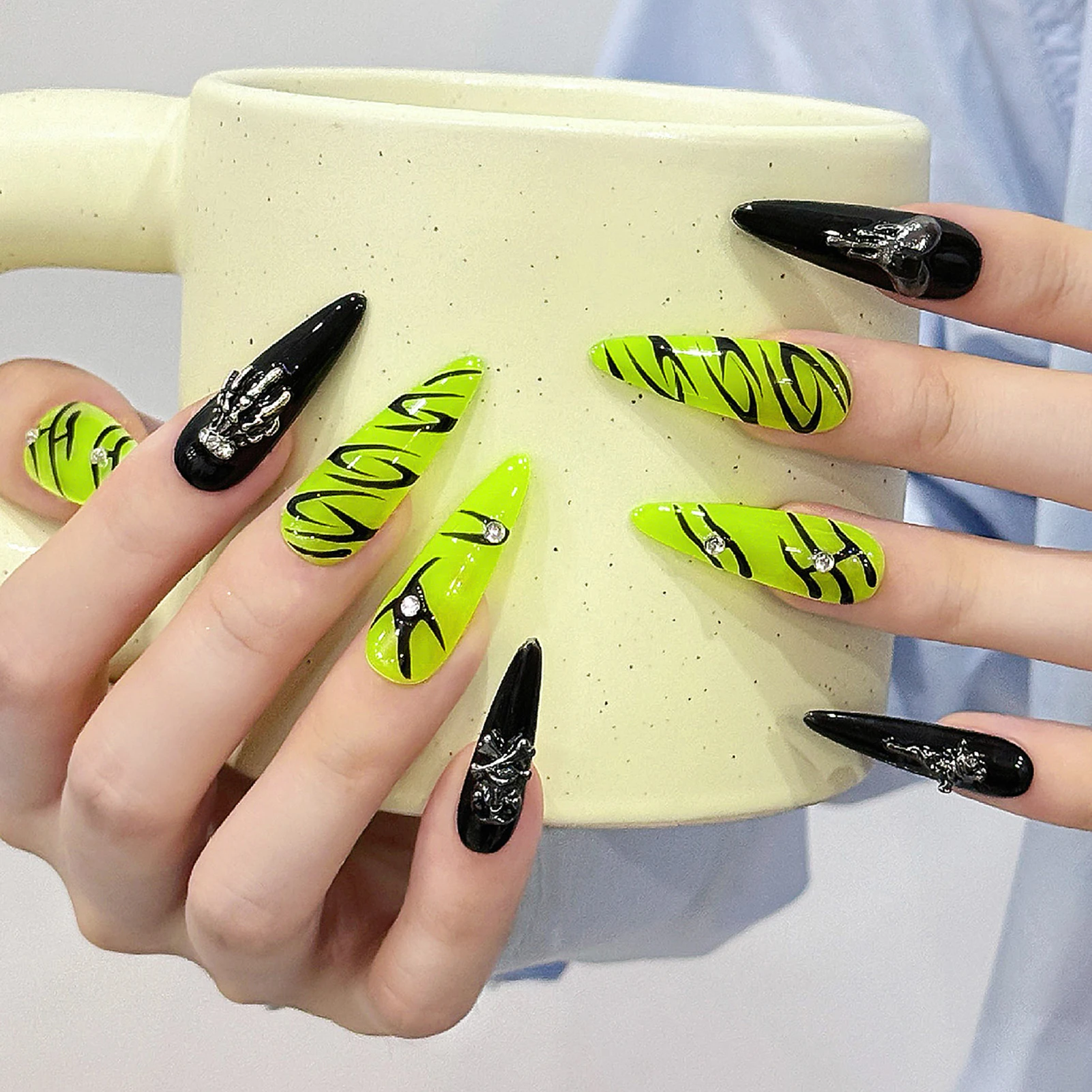 Black Green False Nails with Rhinestone Long Lasting Safe Material Waterproof False Nails for Hot Girl Dress Matching