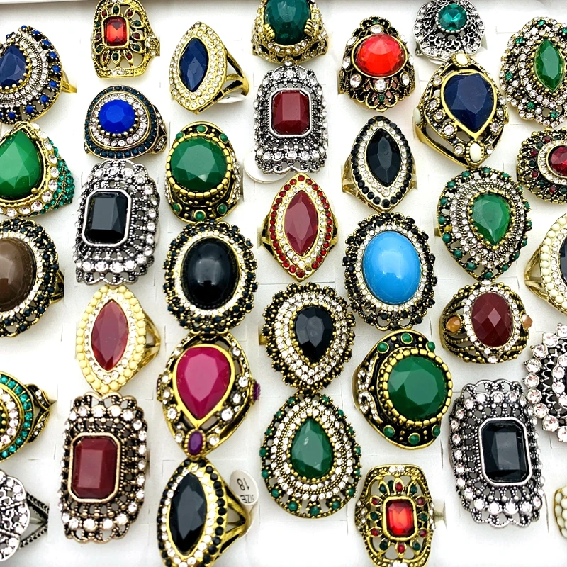 Wholesale 50pcs/box Retro Rings Silver Gold Plated Rhinestone Vintage Jewelry Finger Accessories With A Display Box