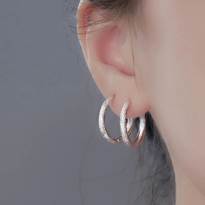 خمر فضي اللون تألق ماتي جولة هوب أقراط للنساء منع الحساسية الشرير القرط هدايا مجوهرات الحفلات