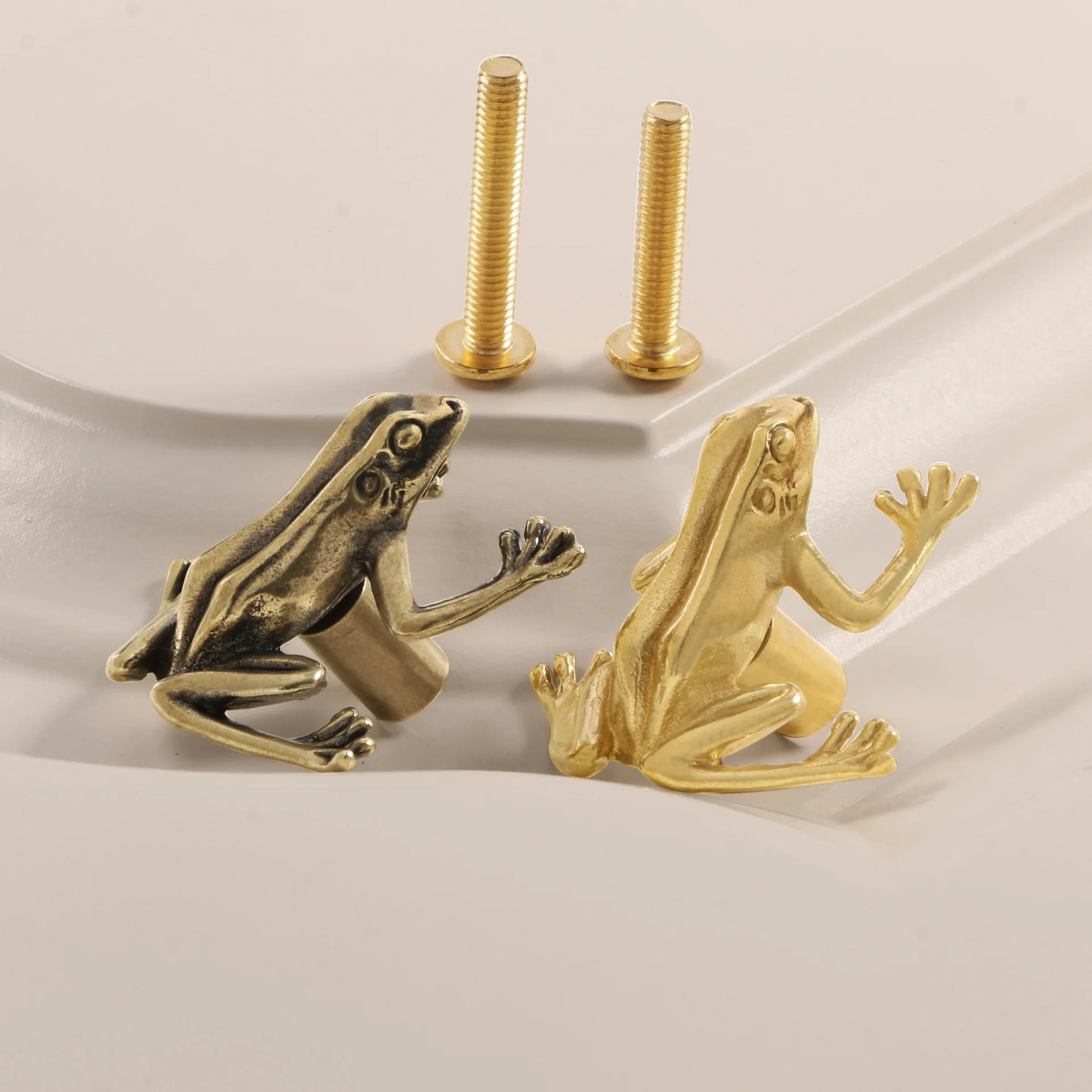Vintage Brass Frog Cabinet Knob Tree Frog Drawer Handle Animal Furniture Pull for Kid's Room DIY