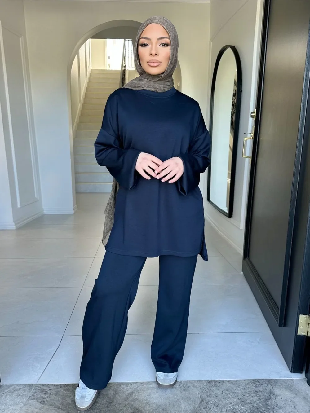 طقم مكون من قطعتين بلوزة نسائية بلايز بنطال ذو قصة أرجل واسعة بدلة المغرب دبي ملابس عيد رمضان مسلم خريف 2025 مجموعة نسائية مسلمان