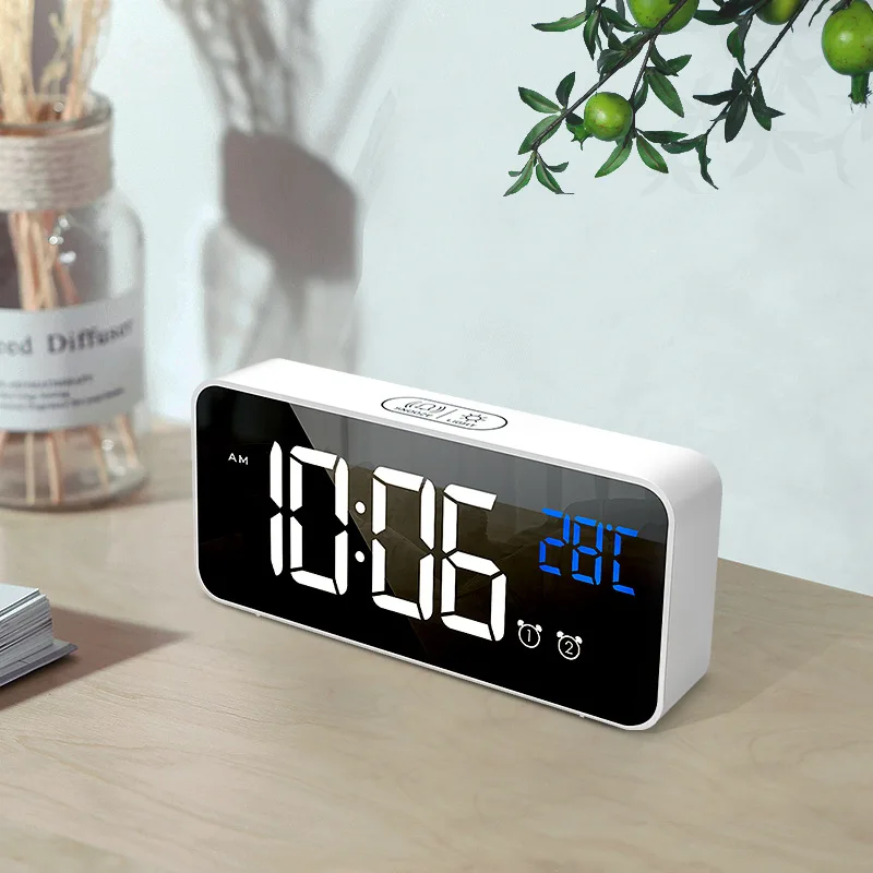 

New home charging digital display mirror alarm clock, voice-activated snooze silent smart small alarm clock