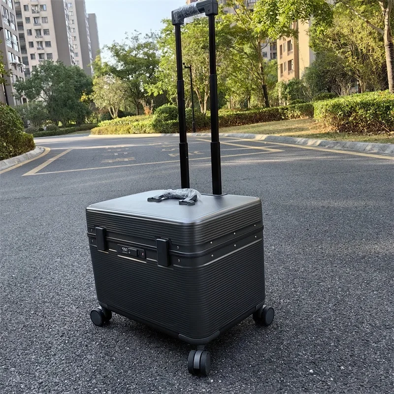 

Top Flip Luggage 18/20 Inch