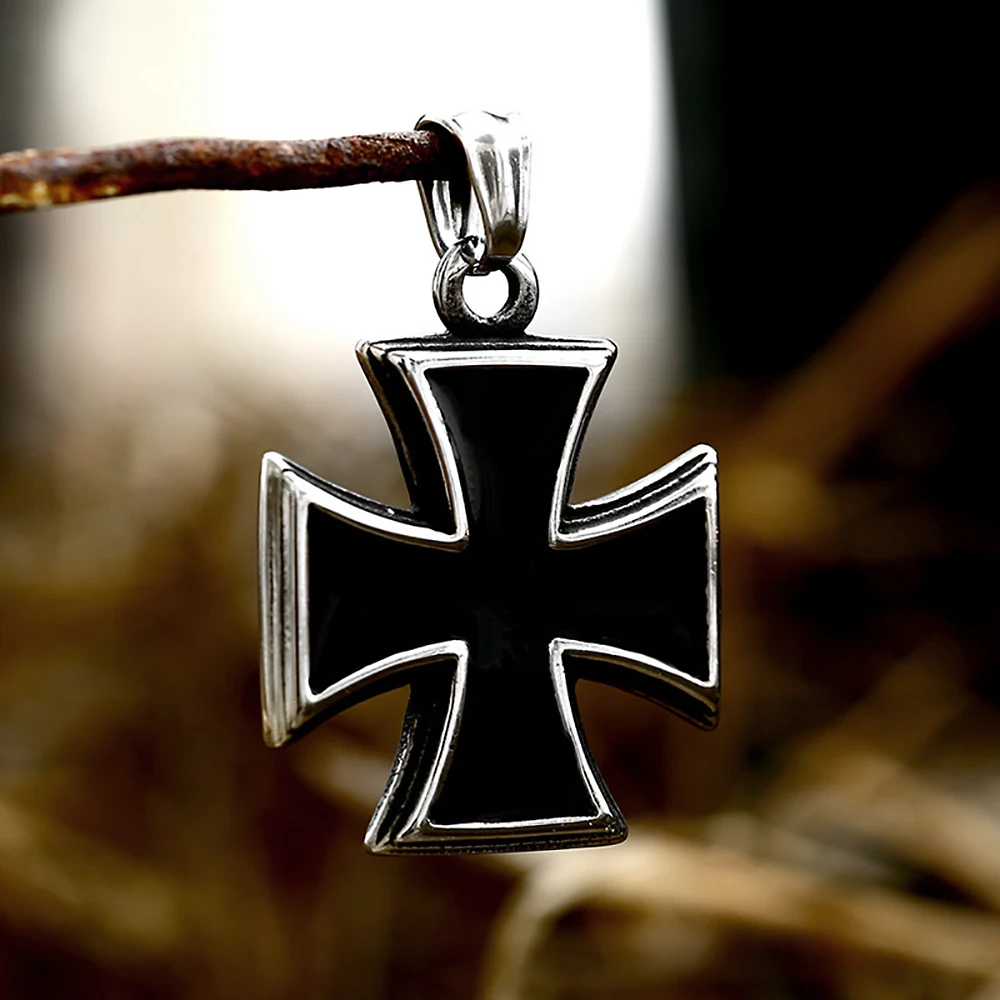 Punk Vintage Holy Sword Knight Cross Pendant Necklace For Men Stainless Steel Exquisite Fashion Amulet Jewelry Gift Dropshipping