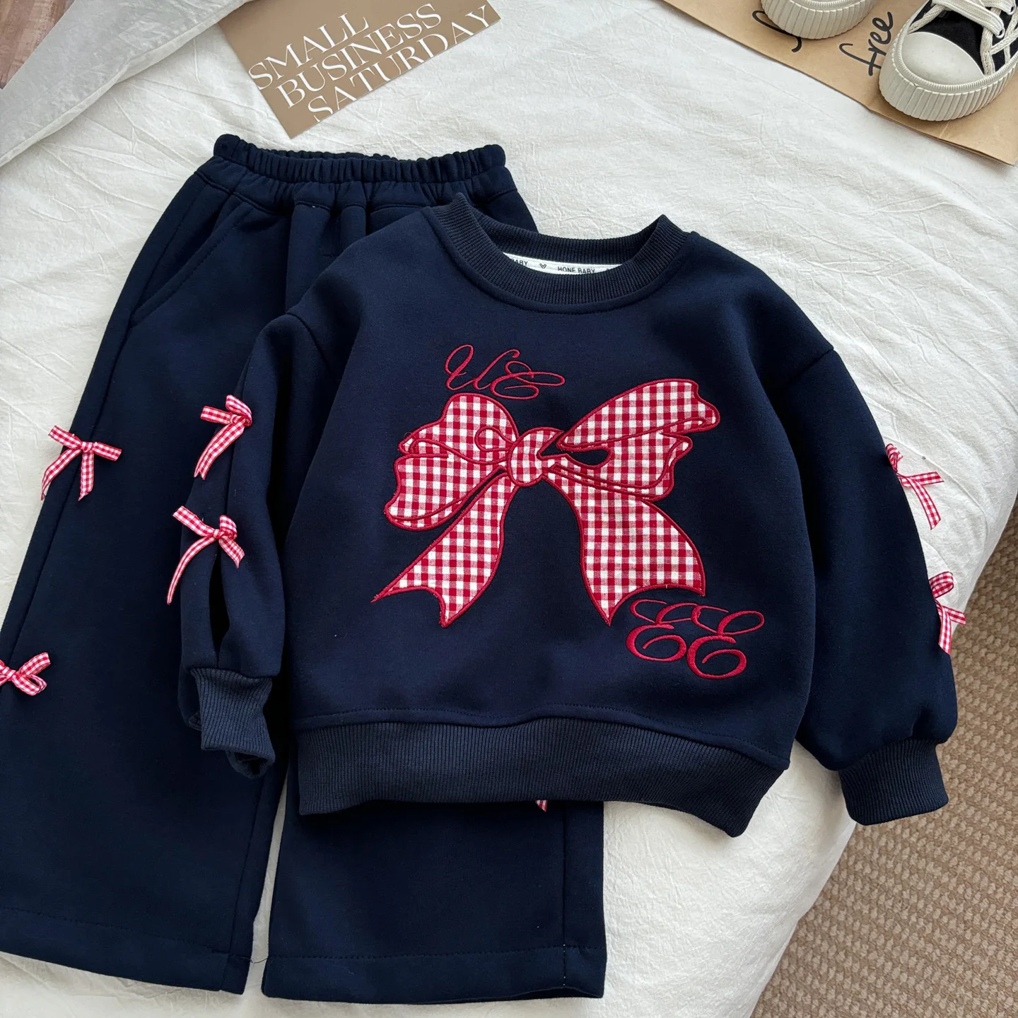 New Children's Casual Sport Clothes Set Outfits for Girls Boys Autumn Clothing Baby Kids Bow Print Sweatshirt Trousers Suit