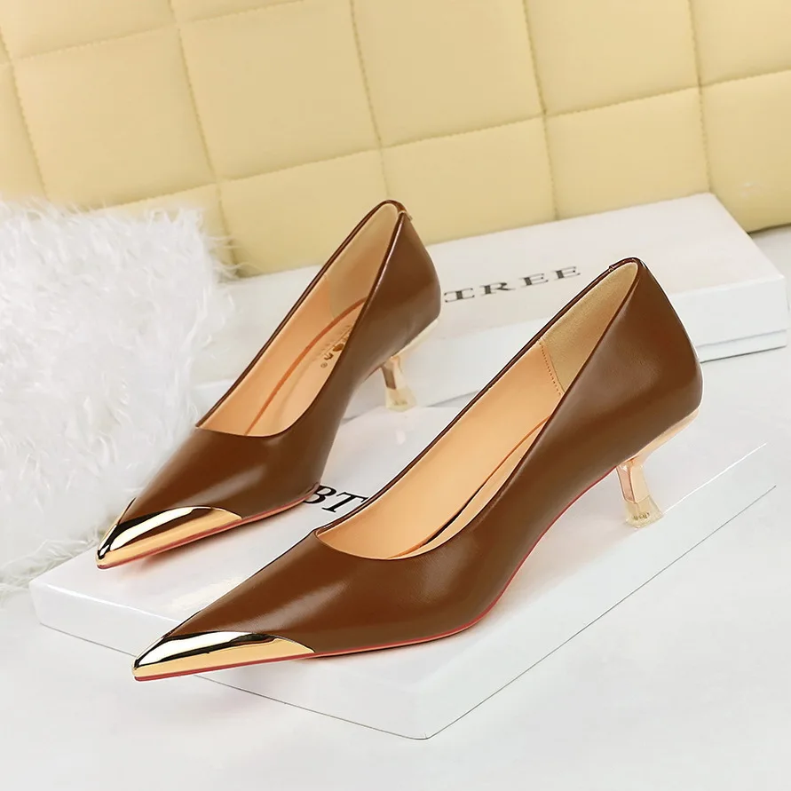 

Style Banquet With Thin Heels Metal Pointed Tips Shallow Mouth Foot Trimming Slimming For Spring And Autumn Women Shoes Pumps