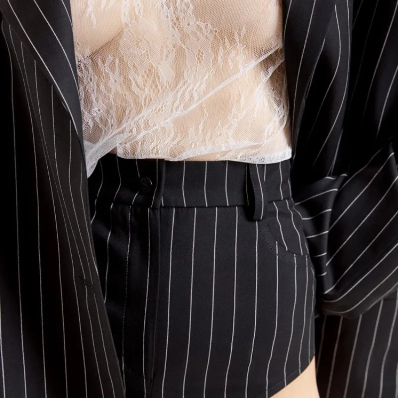 Damen Gestreiftes Anzug-Set mit Revers-Oversize-Blazer und Hochgeschnittener Shorts, Elegantes Tägliches Büro- und Streetwear-Outfit, Zweiteiliges Passendes Ensemble – Detail 24