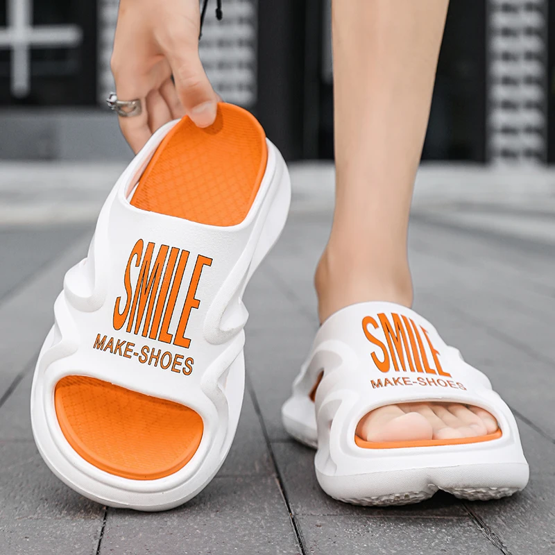 New Men Women Slippers Outdoor Indoor Sandals Beach Trend Men Casual Shoes Thick Soft Sole Slides Men Flip-flops Men\'s Slippers