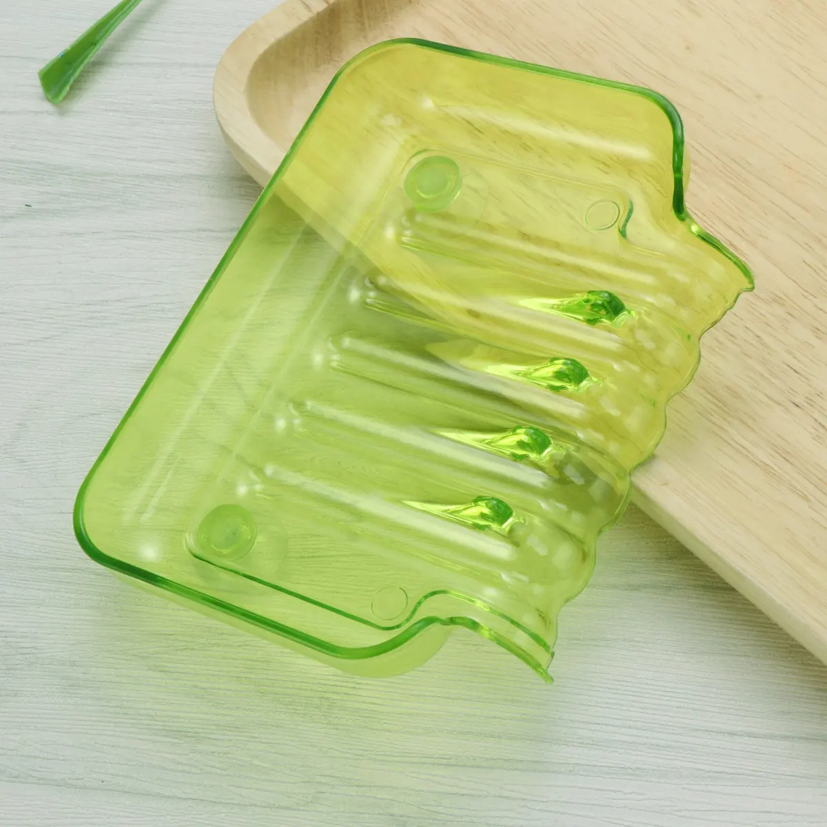 Green Suction Soap Dish with 2 Strong Suckers for Smooth Walls Soap Storage Tray for Bathroom Shower Ceramic Glass Steel