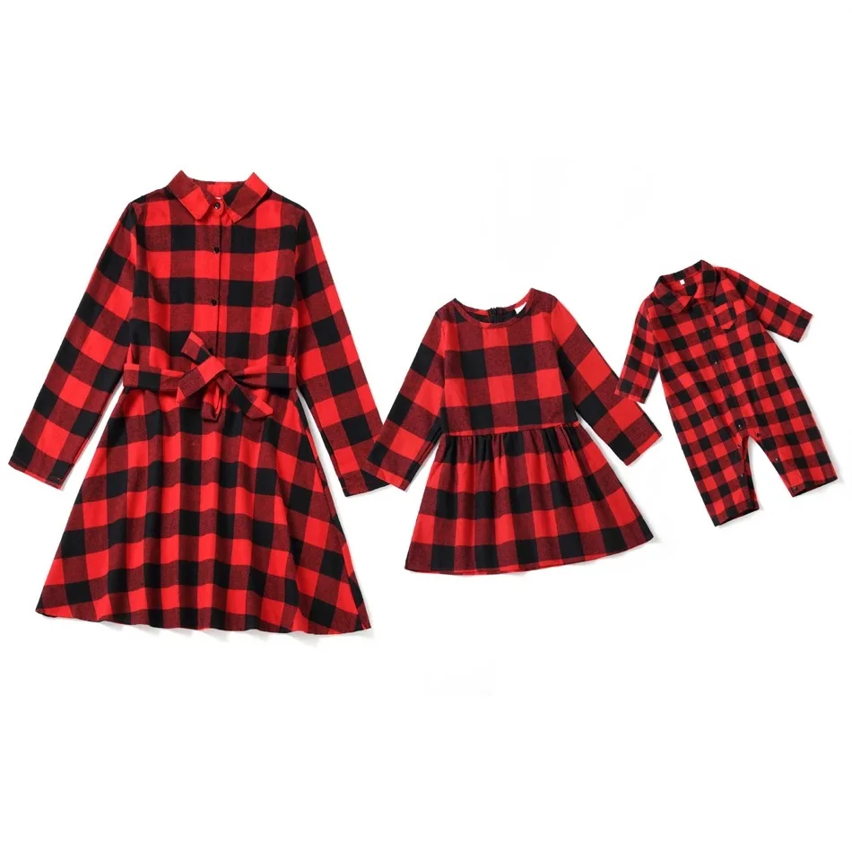 

2024 Plaid Christmas Mother Daughter Matching Dresses Family Look Mom Mum Baby Mommy and Me Clothes Autumn Women & Girls Dress