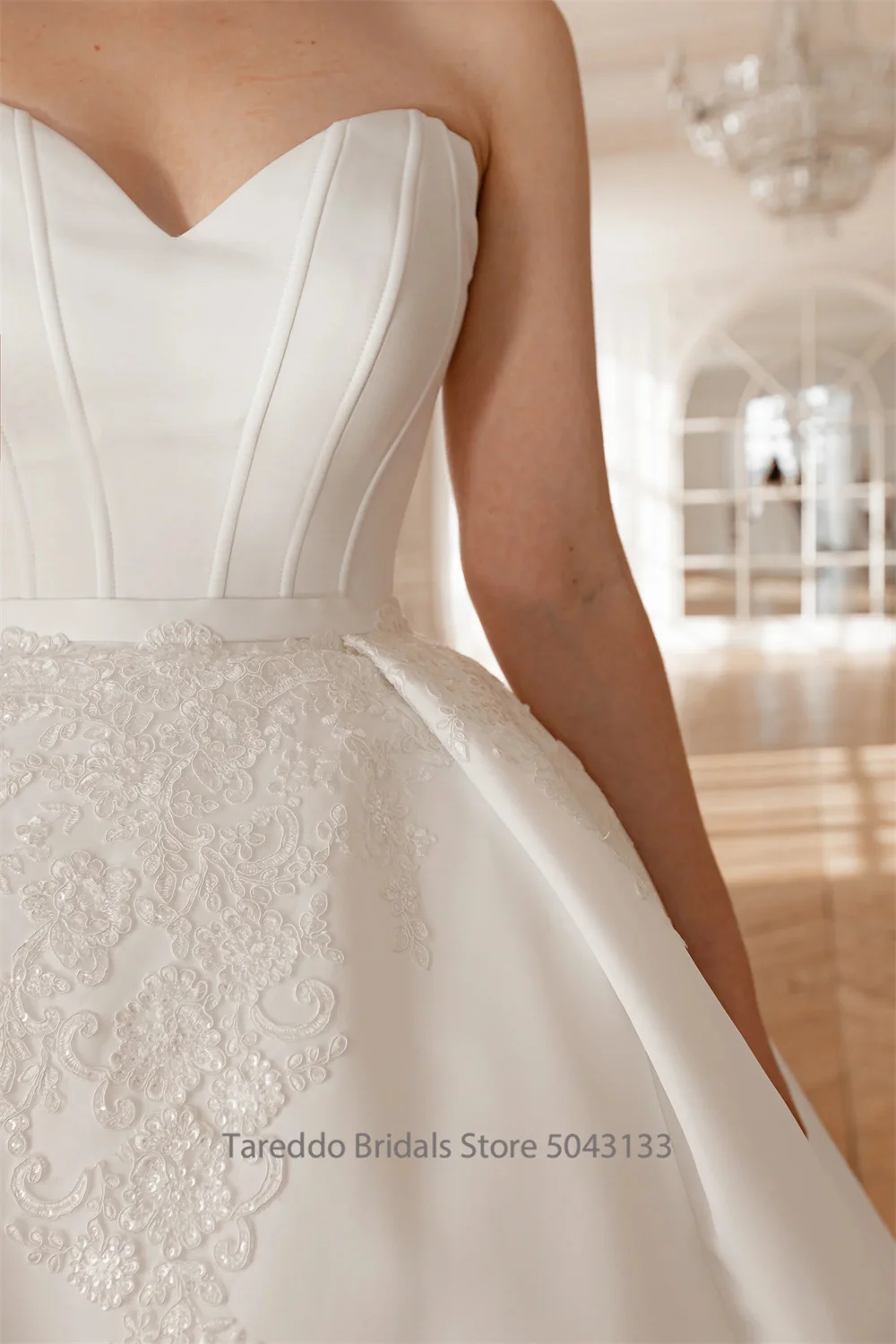 Customized Luxury 2 in 1 Bridal Dress Two Pieces Wedding Gown with Detachable Skirt Matte Satin Material Chapel Train Design