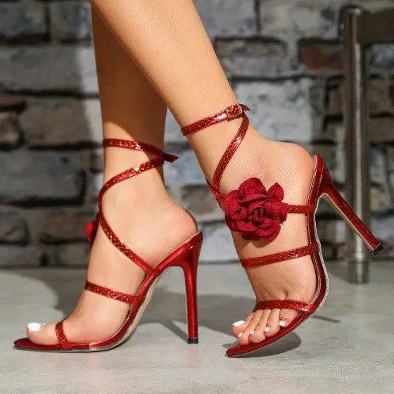 

European and American style pointed three-dimensional flower strap high-heeled sandals with sexy open toe straight strap shoes