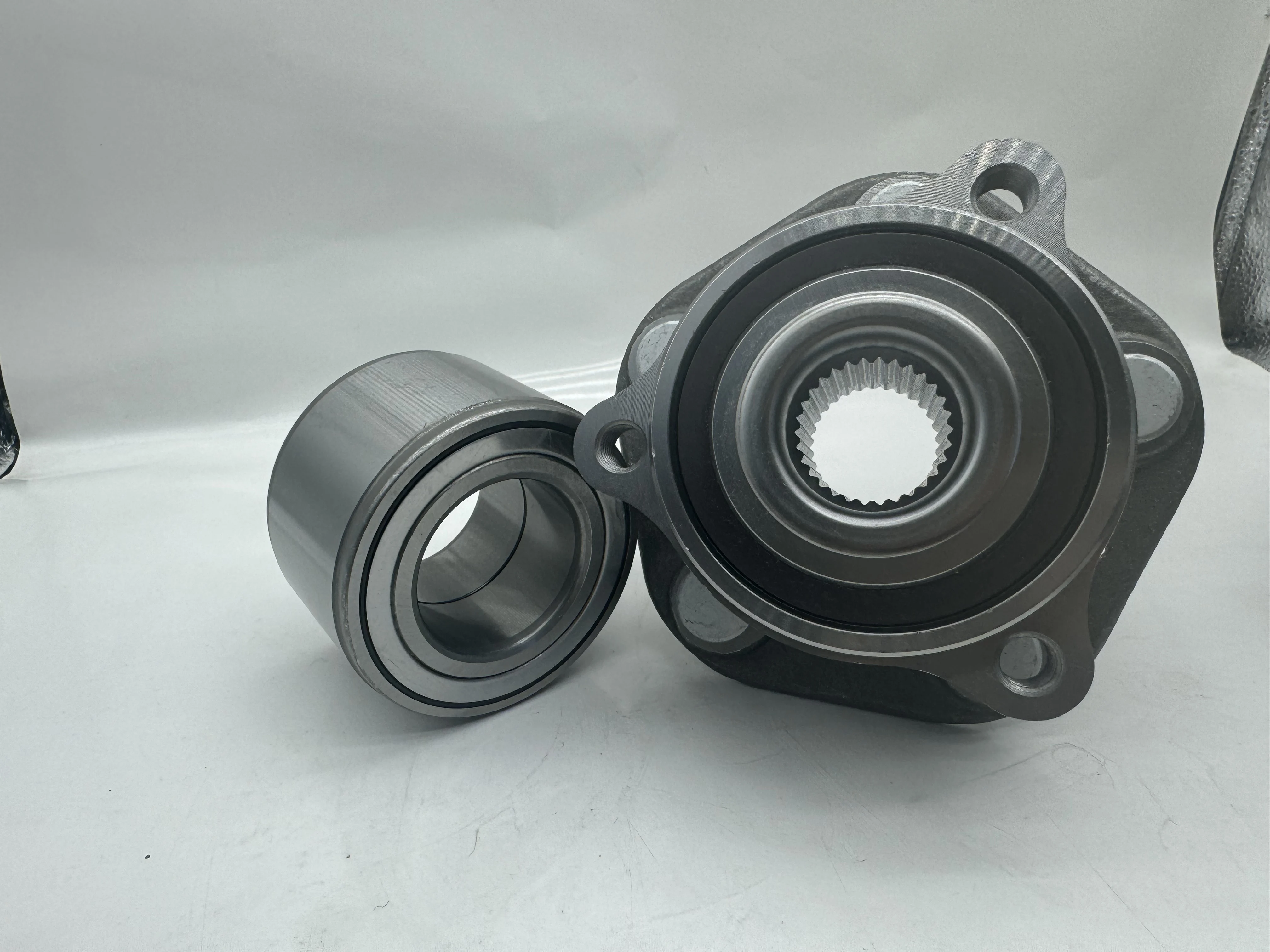 OEM 3502120-AP03 CS95 4WD AWD Rear Wheel Hub Bearing Assembly with ABS Sensor Complete Unit Original Replacement