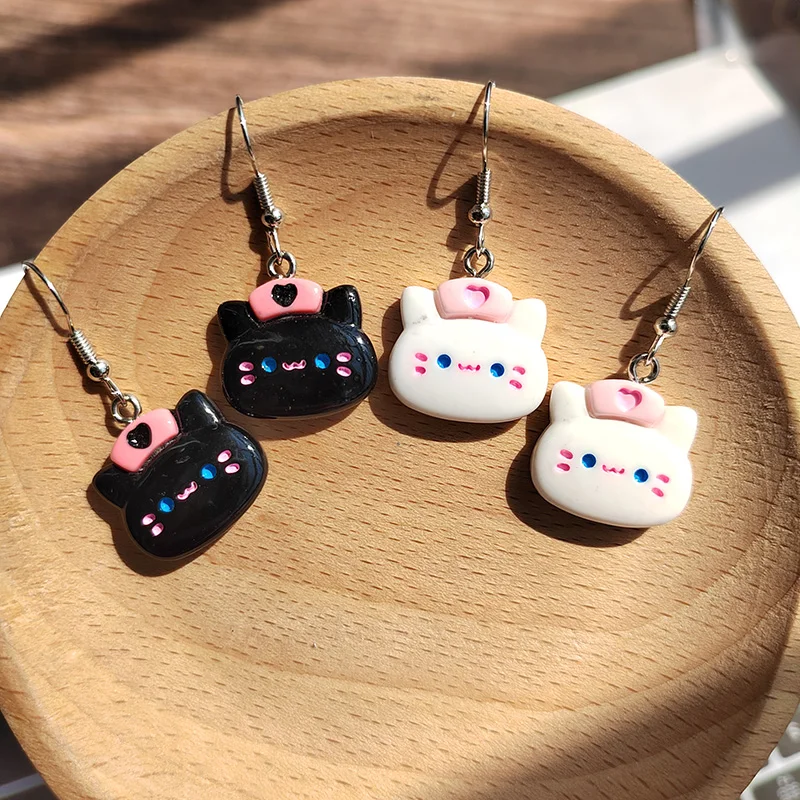 Resin Black And Whi… - image