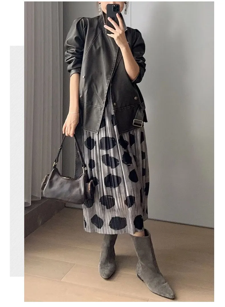 Pleated Black Polka Dot Half Skirt Women's Simple Casual Loose Fashion Versatile Commuter Clothing Korean Wearing
