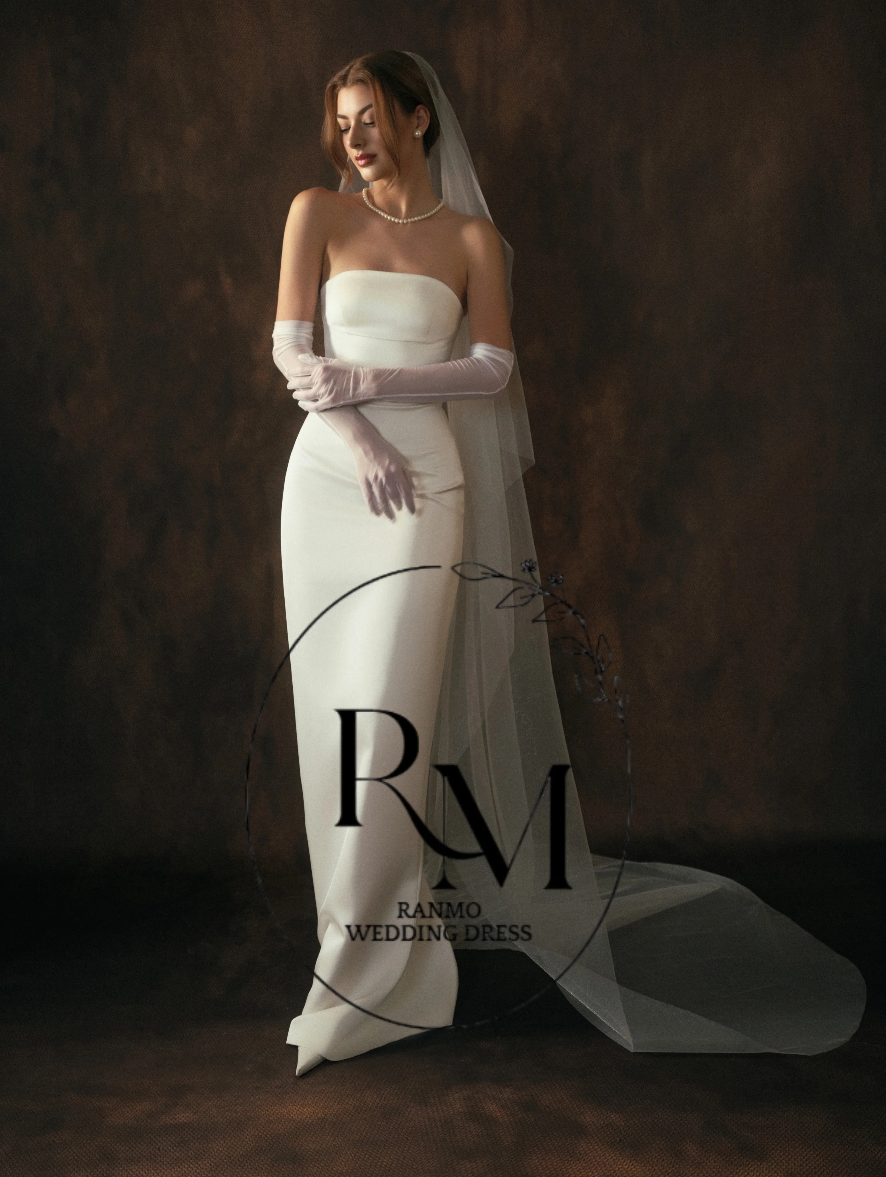 Ranmo Customized Simple Off-White Strapless Corset Back Pleated Straight vestido de noiva Floor Length Bridal Gown