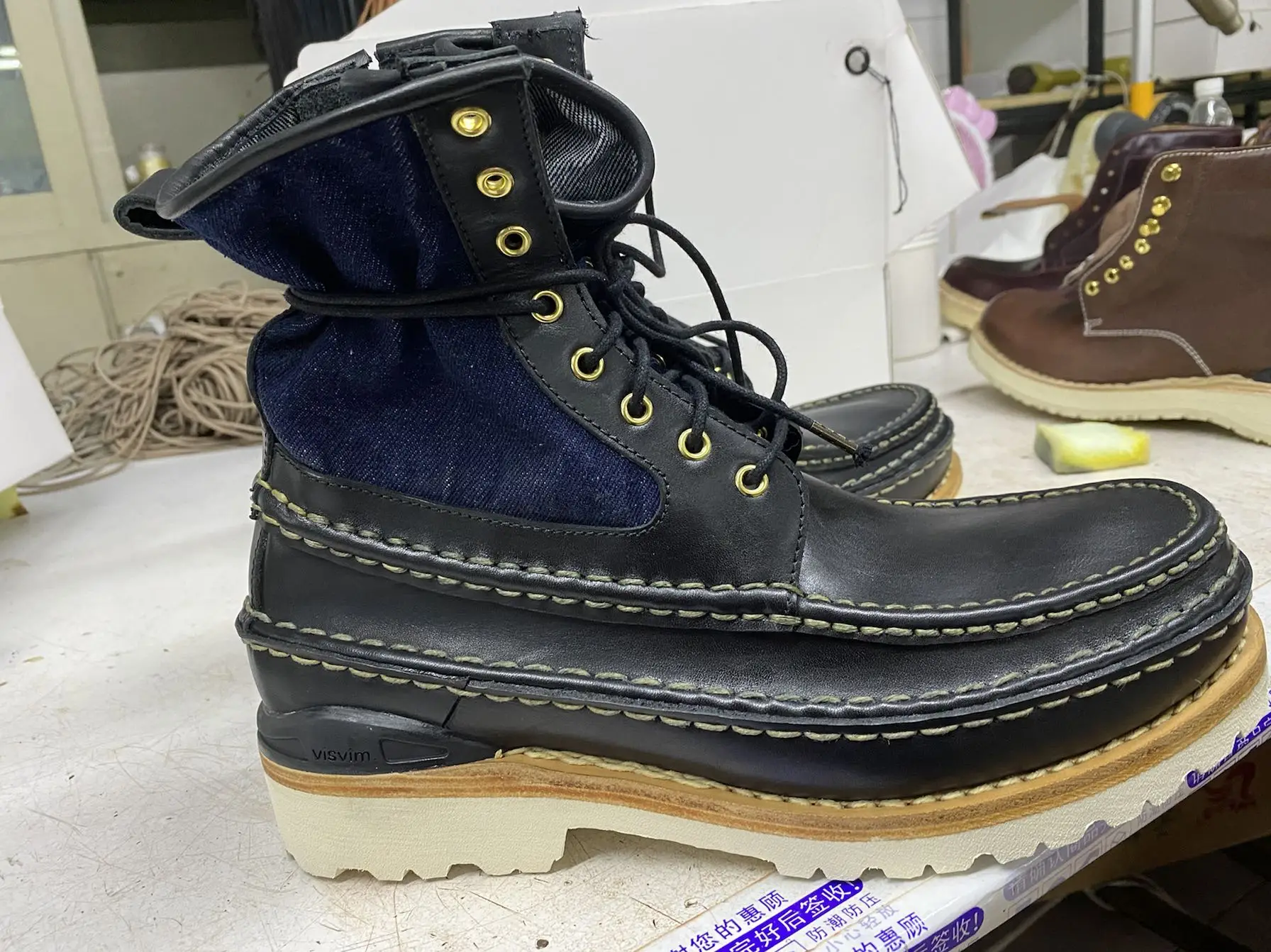 

2025 Visvim RIZZLY BOOTS-FOLK Tooling Goodyear shoes, denim
