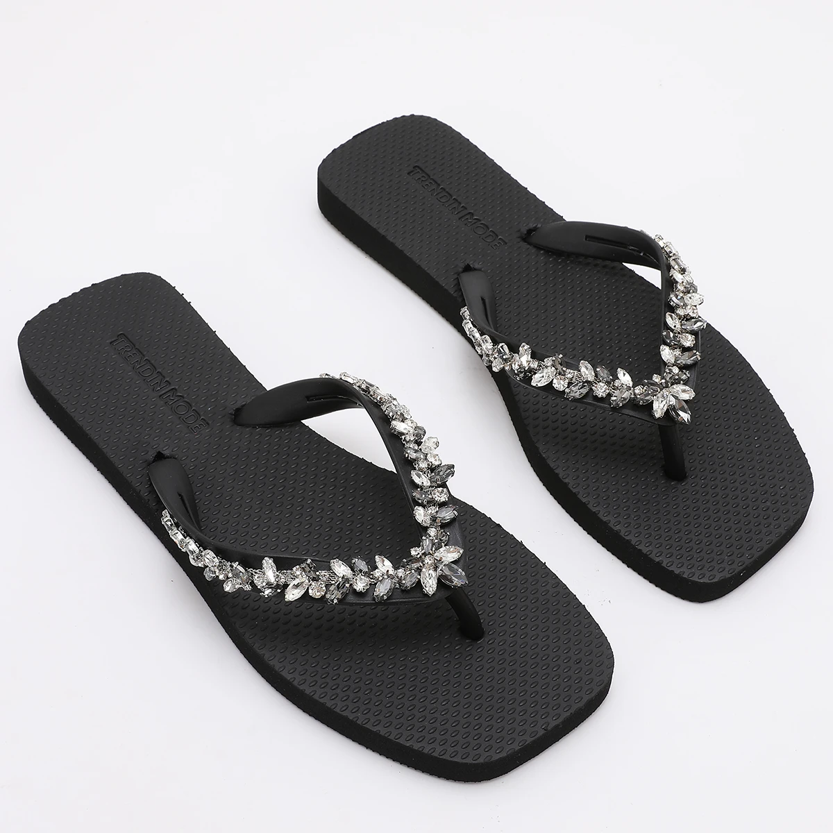 Trendin Mode Women's Beach Flip Flops Non-Slip Sole, Lightweight & Comfortable Slippers Summer Sandals