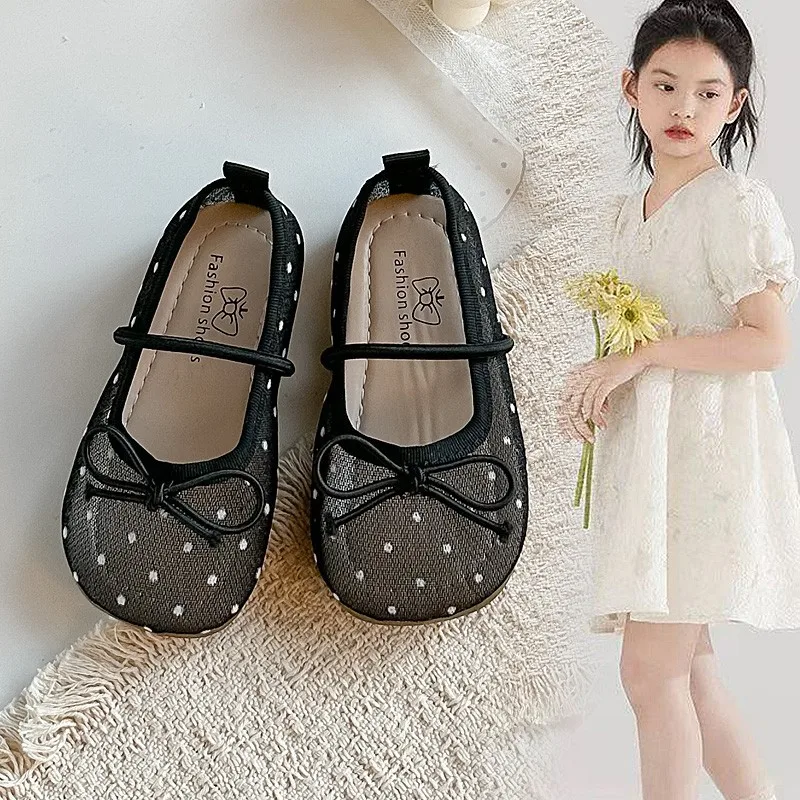 

Large Kids Mesh Fashion Single Shoes Girls Dance Performance Shoes Children's Flat Non-slip Single Shoes Princess Party Dress