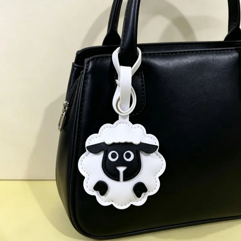 New Glamour Women's Goat White Sheep Bag Pendant Keychain Gothic Jewelry Animal Key Ring Holder Bag Charms Car Pendants Gift
