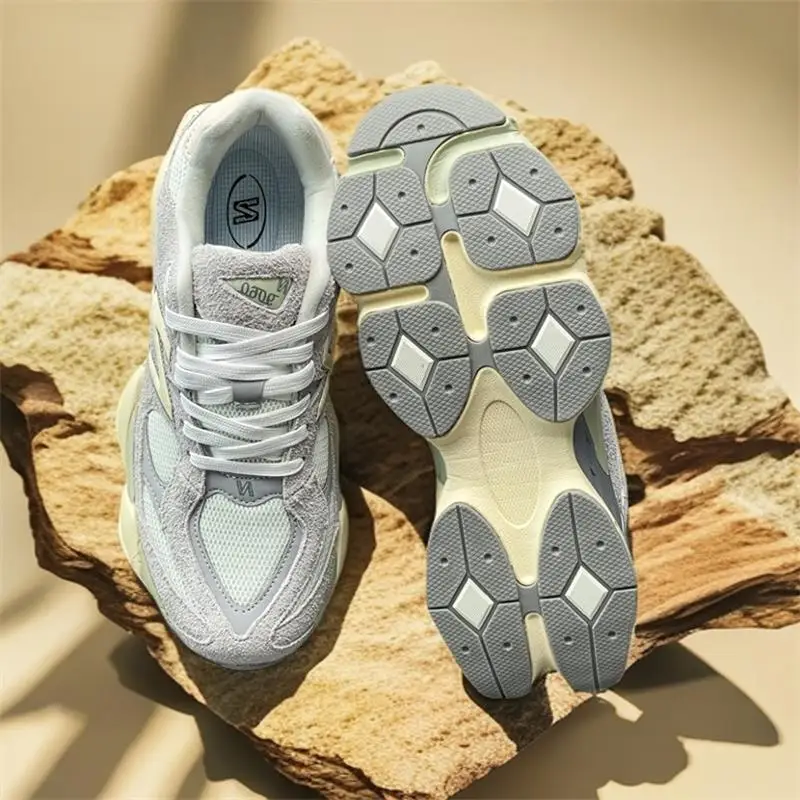 New 2024 Shaped shoe exudes confidence, comfort and a soft sole for casual exercise versatile walking