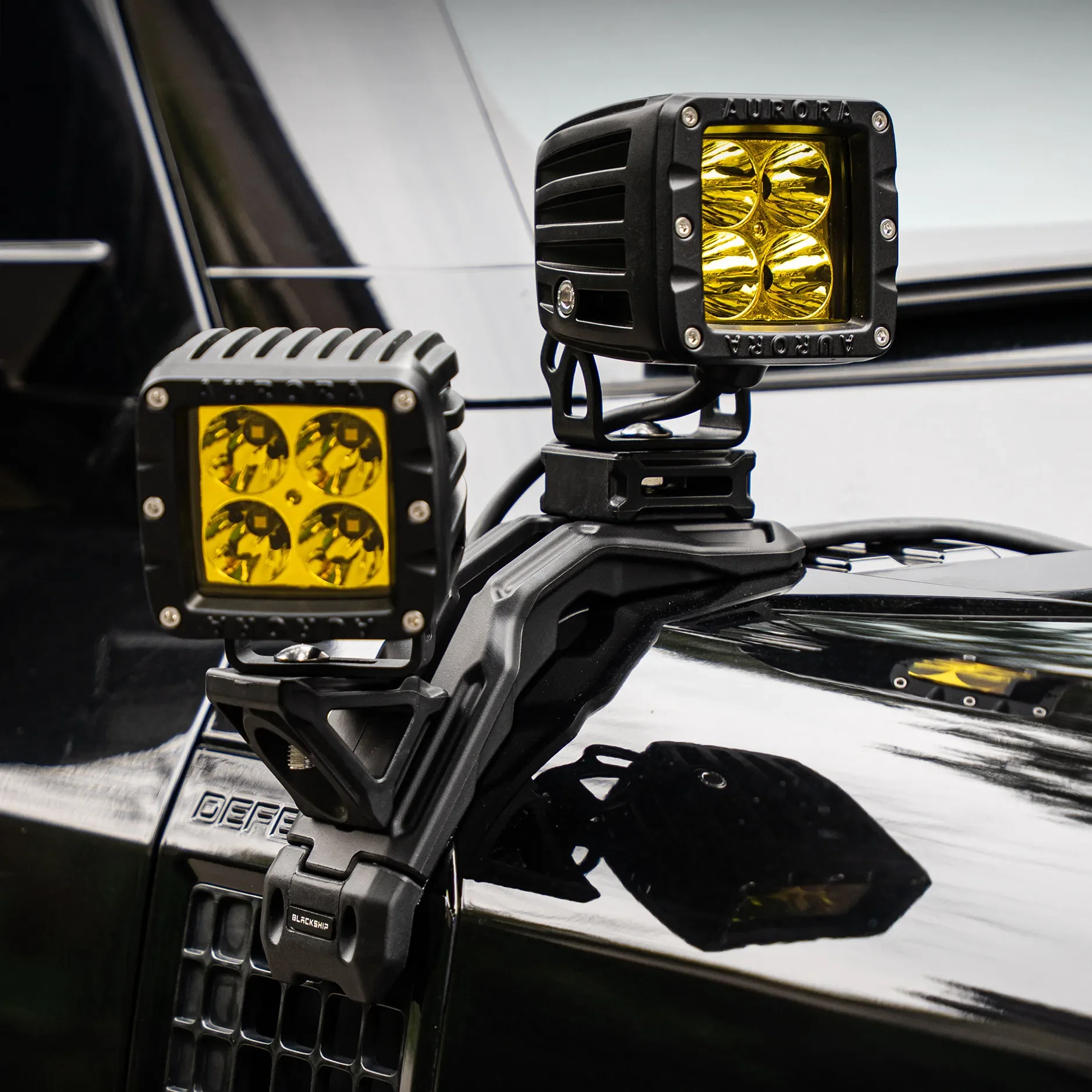 For Land Rover Defender Engine Hood A Pillar Spotlight Bracket Led Light Expansion Mount Off-road Auxiliary Light Accessories