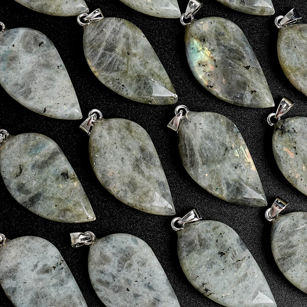 

1Pcs Grey Labradorite Leaf-Shaped Pendant Stone 39X22X8MM Natural Gemstone for Necklace Making DIY Jewelry Craft Supplies