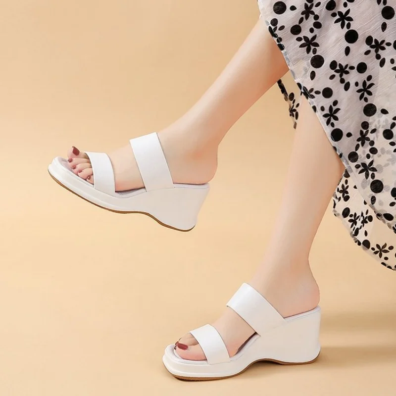 Sepatu wanita, sandal wanita hak tinggi dalam ruangan, sepatu selop, sepatu kasual ringan, musim panas, sandal Wedges sol tebal 2025 cm