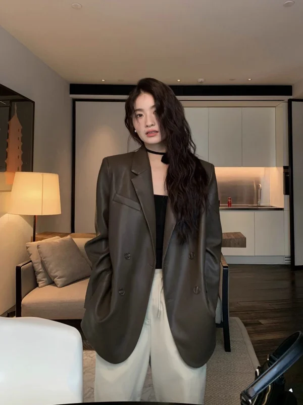 

Свободный крой, длинный рукав, куртка из искусственной кожи для женщин, в американском ретро-стиле, модная повседневная куртка высокого качества, молодежная, популярная, осенняя.