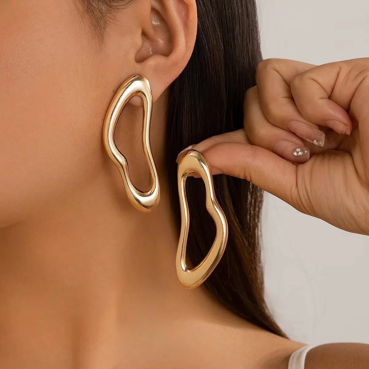 

European And American Style, Versatile Design Women's earrings
