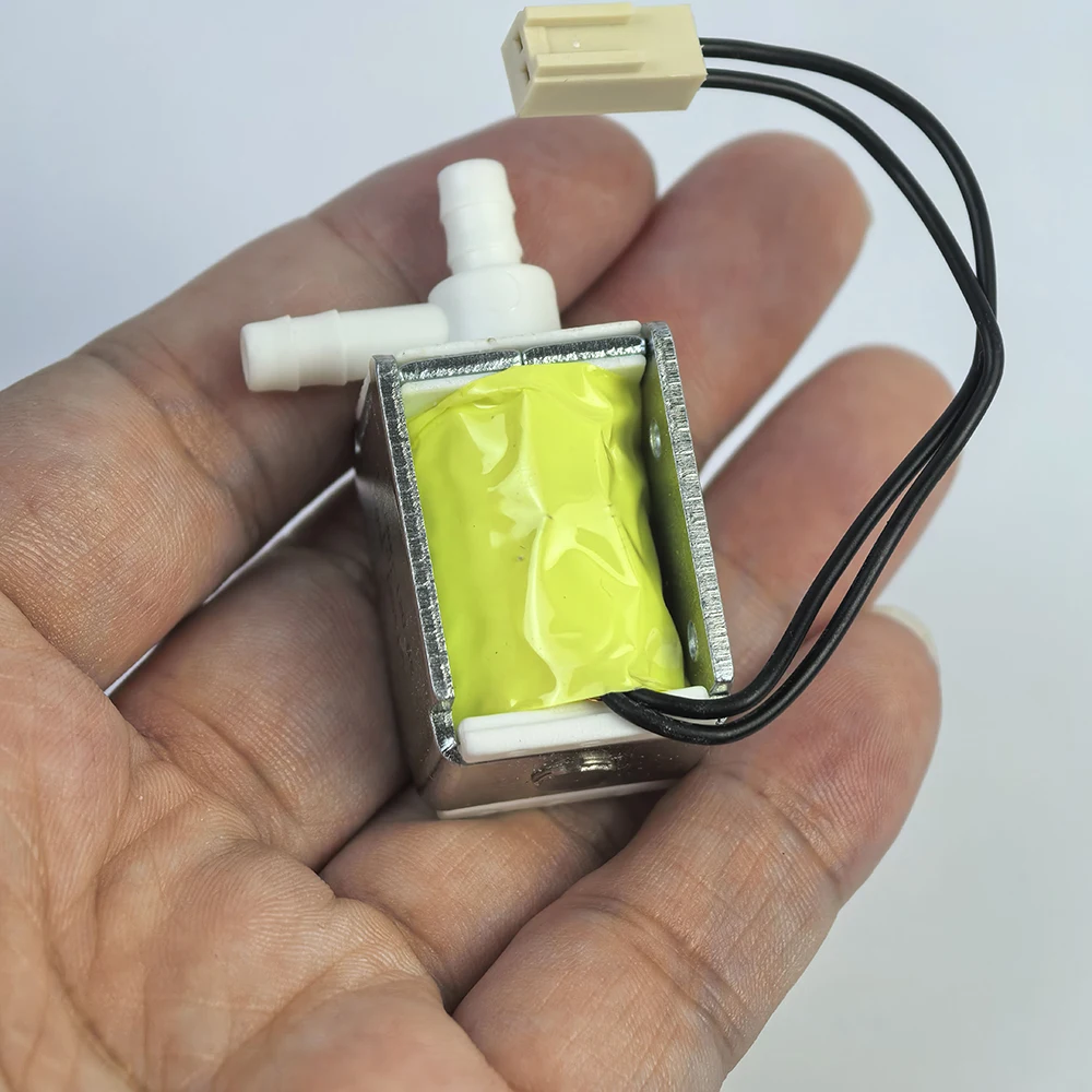 KSV3WG-12P DC 12V Mini Electric Solenoid Valve N/C Normally Closed Micro  Water Liquid Flow Control Valve