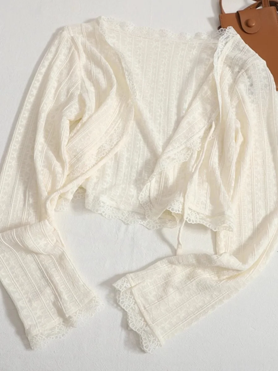 Chaqueta de encaje de estilo coreano con protección solar de seda helada, cárdigan de manga larga con cuello en V y cordones, novedad de verano, abrigo chal fino, novedad de 2025