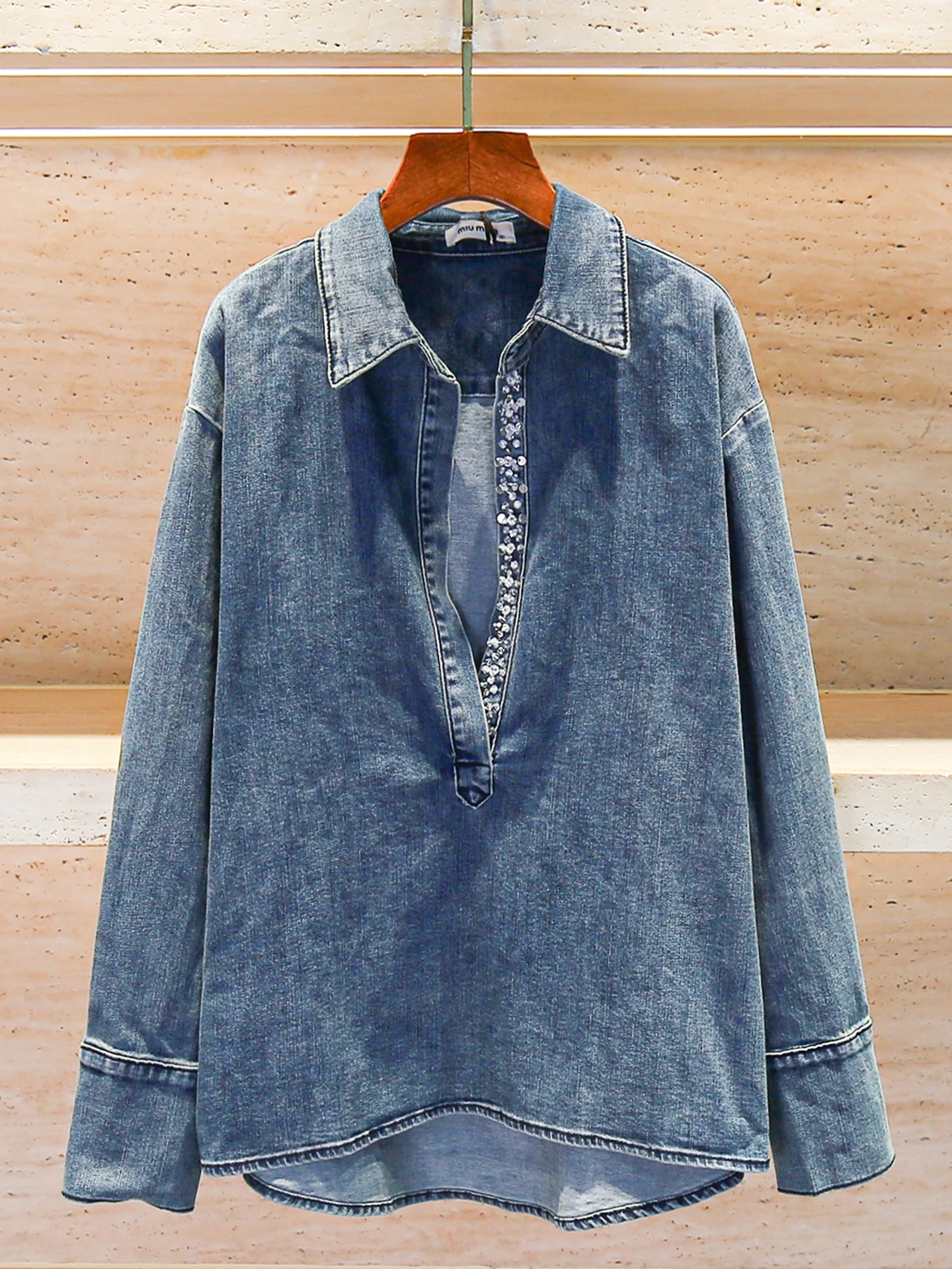 

High-End Women's Diamond-Encrusted Collared Denim irt Summer 2025 Commute Sle Loose Fit Long Sve Pure Color Chinese Pr...