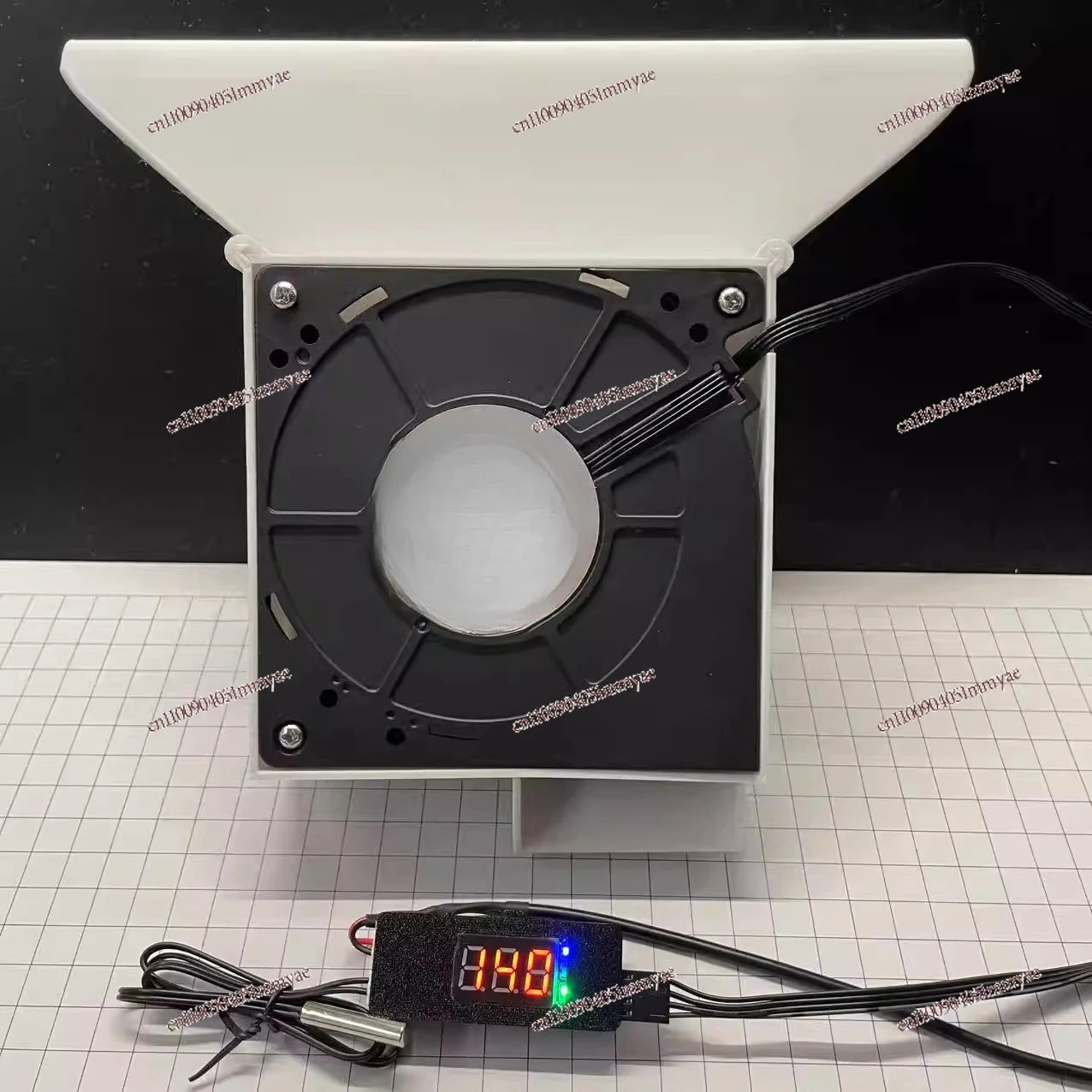 Intelligent temperature control self-start and stop PWM speed regulation turbine fan weak current box