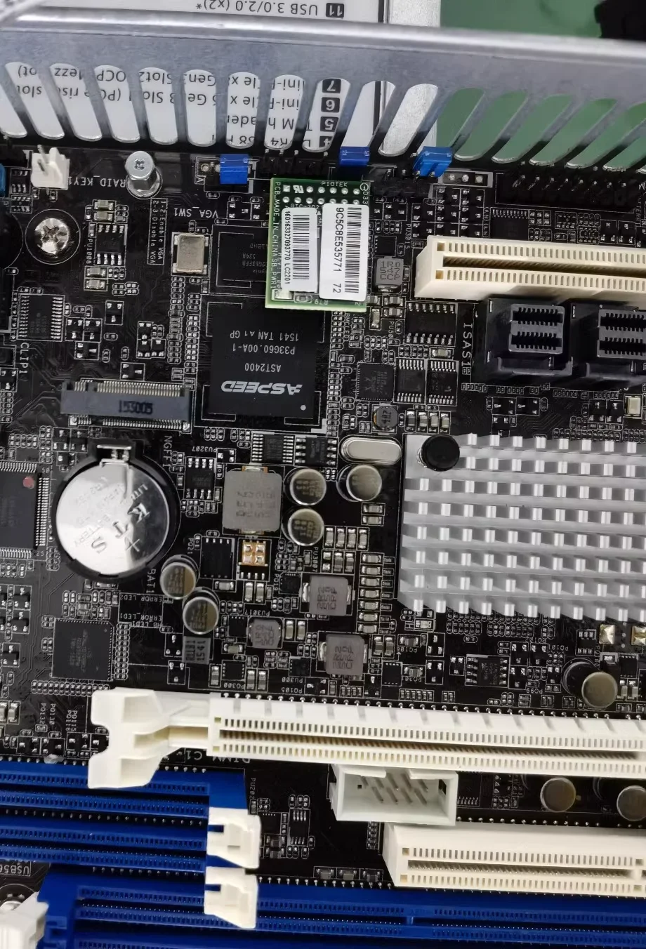 لوحدة إدارة الخادم المضيف Asus ASMB8-IKVM Z10PC-D8، وحدة الإدارة عن بعد،