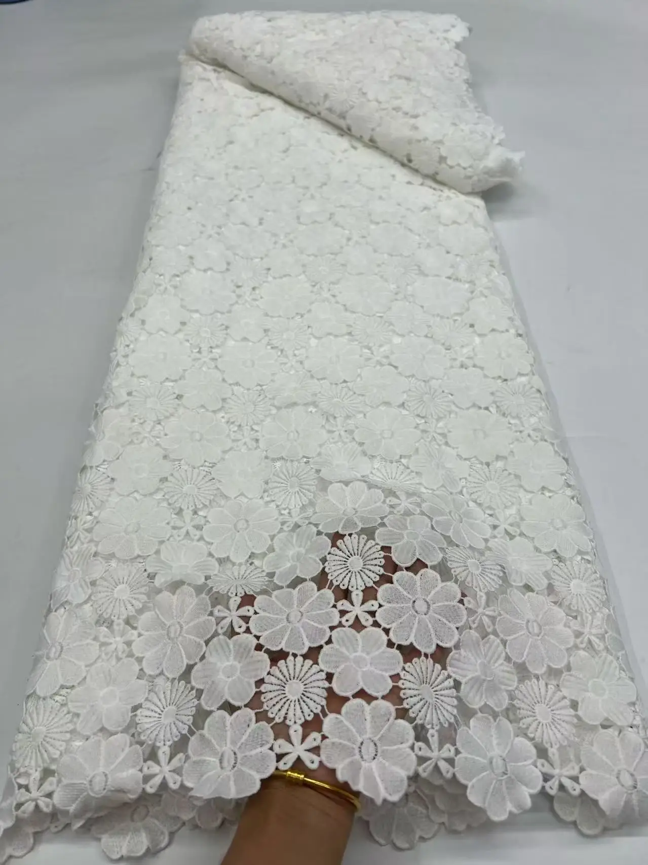 

3D Embroidered Guipure Lace Skin Friendly African Cord Fabric for Middle East Wedding Formal Mermaid Gown Dress Applique Cupion