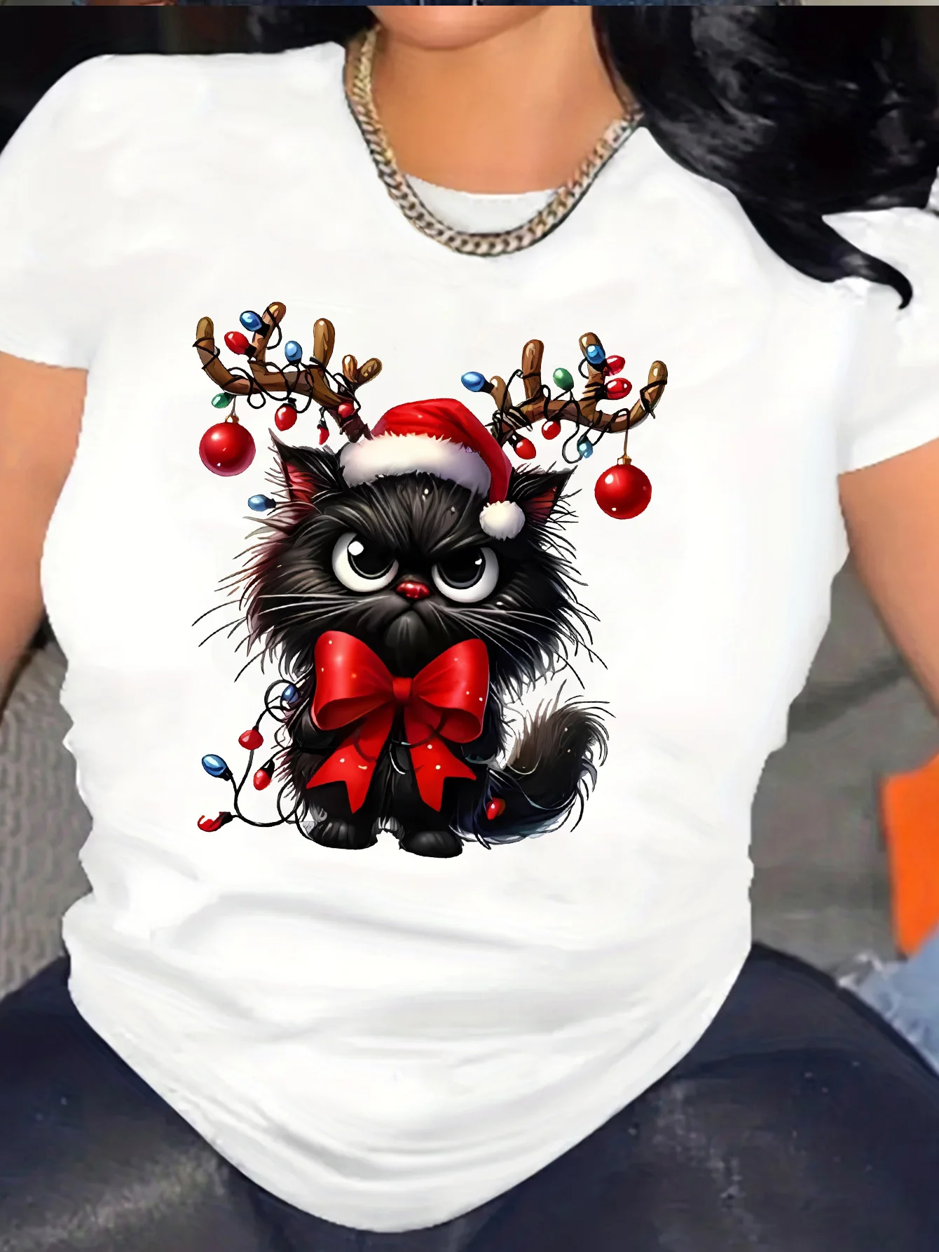 Women'S Christmas Cat Pattern T-Shirt - Festive Santa Hat and Reindeer Antlers Design, Casual Crew Neck Top, Soft Fabric, Short Sleeve, Suitable for All Seasons, Christmas Edition