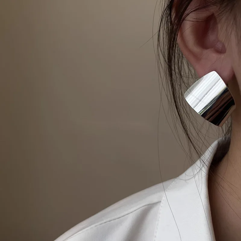 جديد بسيط نمط معدني لامع هندسية أقراط للنساء المألوف شخصية الإكسسوار اليومي مجوهرات الحفلات هدايا عيد الميلاد